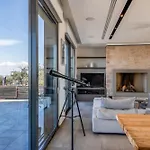 The Olive Hill Ássos