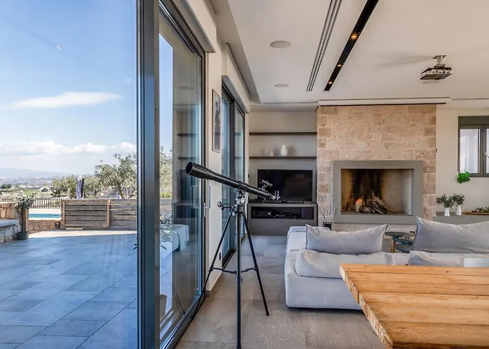 The Olive Hill Ássos